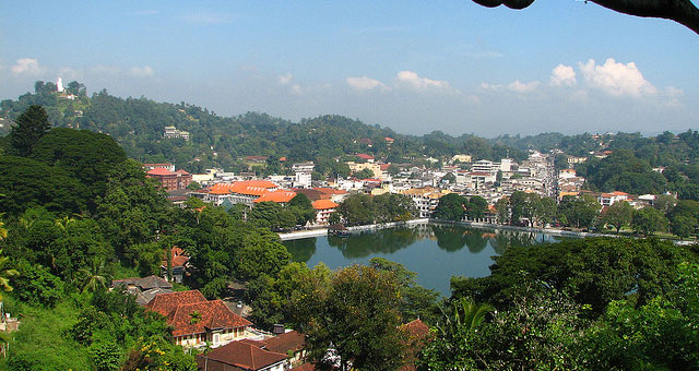 Kandy Lake