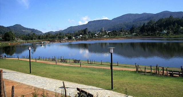 Nuwara Eliya Lake